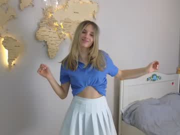 latina cam girl maureencantrell image #4651871