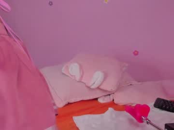 latina cam girl bella_adams_ image #3502562