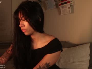 latina cam girl mayamochi image #335039