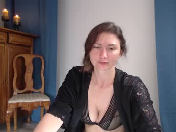 latina cam girl taralanes image #1558635