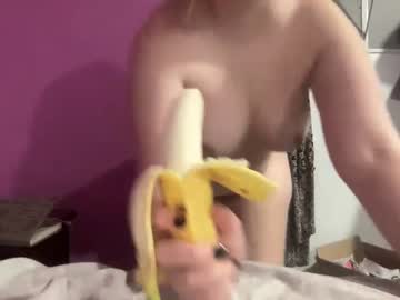 latina cam girl kristicutiez image #3792619