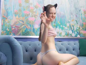 latina cam girl kriskras__ image #3445981