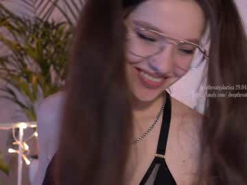 latina cam girl _deepthroatgalactica image #1104063