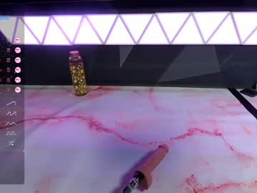 latina cam girl vanessa_love image #4440448