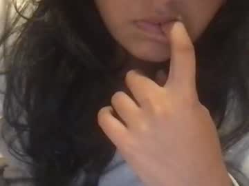 mahnoor123 latina cam