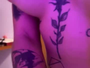 latina cam couple xesfinge image #4678449