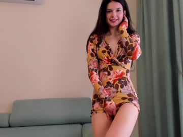 latina cam girl elaanna image #3805354