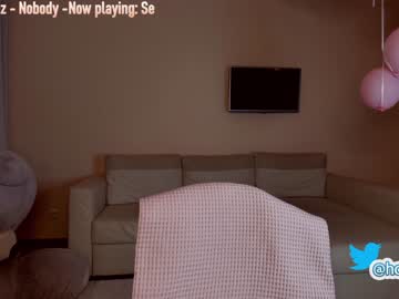 latina cam girl hollyextra image #845641