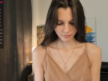 latina cam girl peek_in_my_window image #3856570