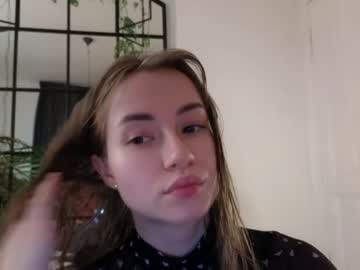 latina cam girl strawberryjamx image #3999690