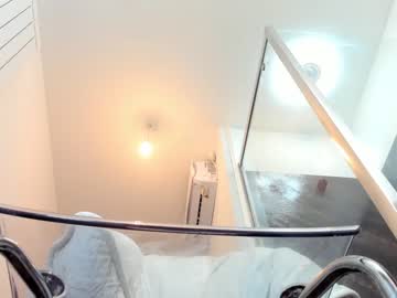 latina cam girl hotfallingdevil image #1599984