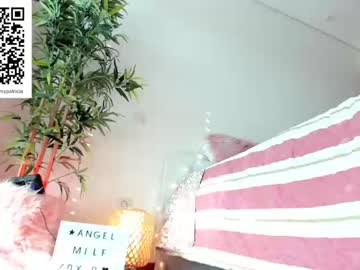 latina cam girl angel_danm_milf image #1642882