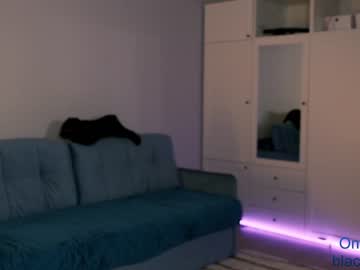 latina cam girl _blackbee_ image #1191406