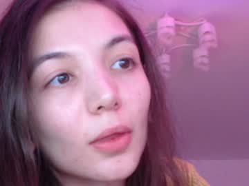 latina cam girl kronniekray image #418325