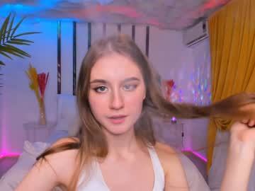 latina cam girl elizabeth_wong image #15488
