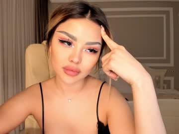 latina cam girl bae_suz image #768465