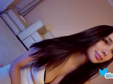 latina cam girl hollyextra image #2180476