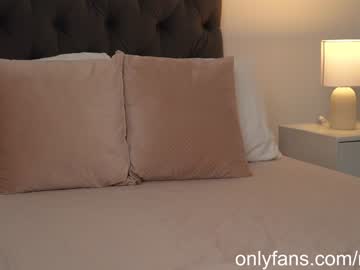 latina cam girl naughtysammx image #4194382