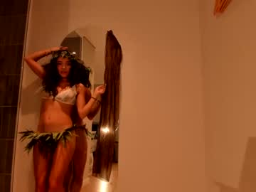 latina cam girl makayla77 image #3592171