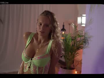 latina cam girl chillwithkira image #1641474