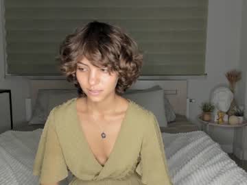latina cam girl lenaelisabeth image #3677896