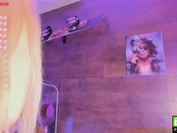 latina cam girl yolandabertha image #2704071