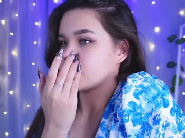 latina cam girl helenmoors image #3391257