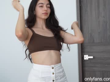 latina cam girl naughtysammx image #3926176