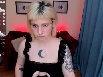 latina cam girl yolandi_toit image #1459733