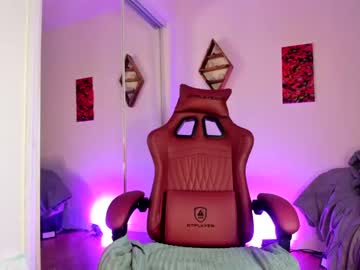 latina cam girl jasminedaze888 image #4135296