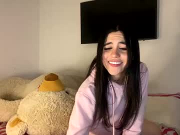 latina cam girl lilycruzvip image #4641374