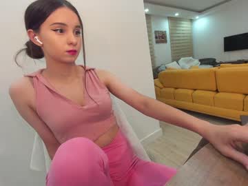 latina cam girl ehotlovea image #1990188