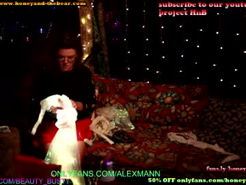 latina cam couple honeyand_thebear image #1283097
