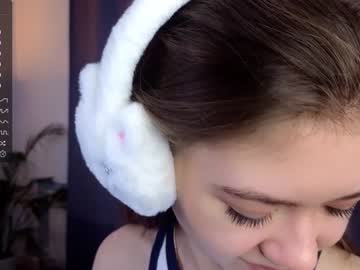 latina cam girl lil_babe_ image #3704455