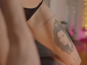 inkedvvitch latina cam