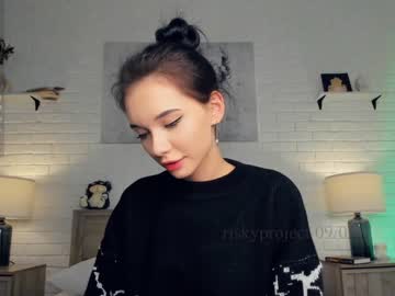 latina cam girl riskyproject image #4337782