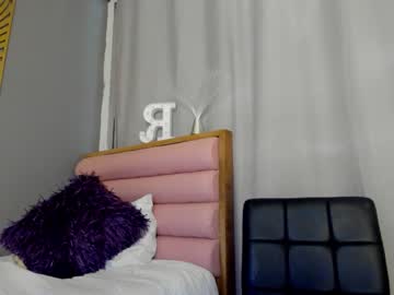 latina cam girl roberta_lipa image #1987326