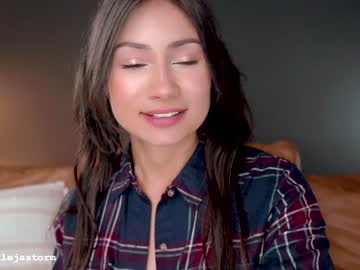 latina cam girl alejastorm image #225519