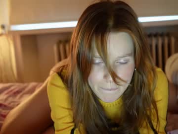 latina cam girl ellaa91 image #2111980