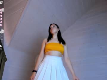 latina cam girl darling_kira image #1749309