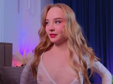latina cam girl lissa_meooow image #4578840