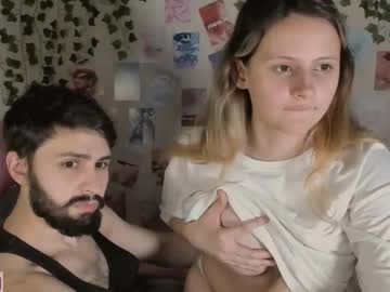 latina cam girl amelienjames image #4658107