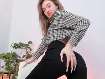 latina cam girl elizabeth__gray image #2374001