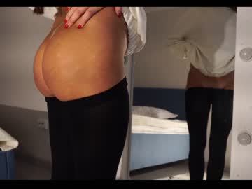 latina cam girl emilybatee image #3920896