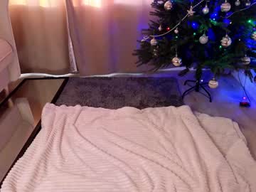 latina cam girl angella_kleee image #4153533