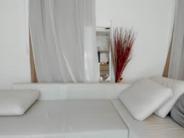 latina cam girl dulceyjohn image #1916384