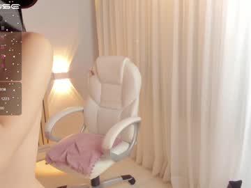 latina cam girl little_effy18 image #2933593