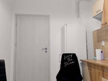 latina cam girl devyale image #747689