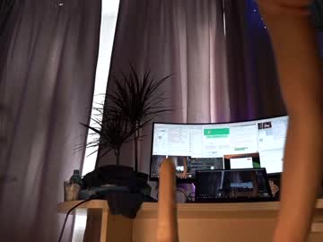latina cam girl kronniekray image #20559