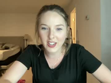 latina cam girl tpink95 image #1110214